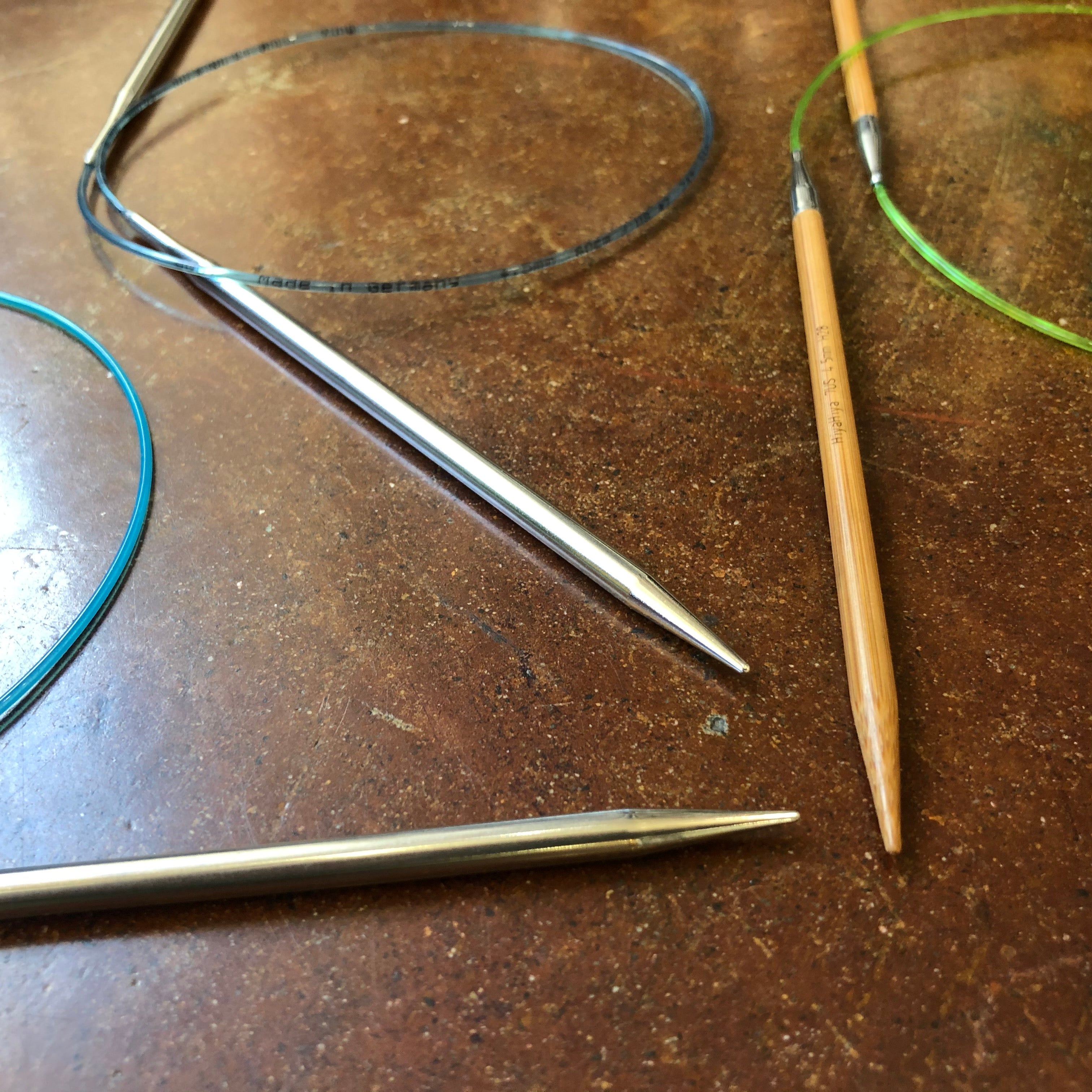 Q&A: Should I use Wood or Metal needles? – Twisted